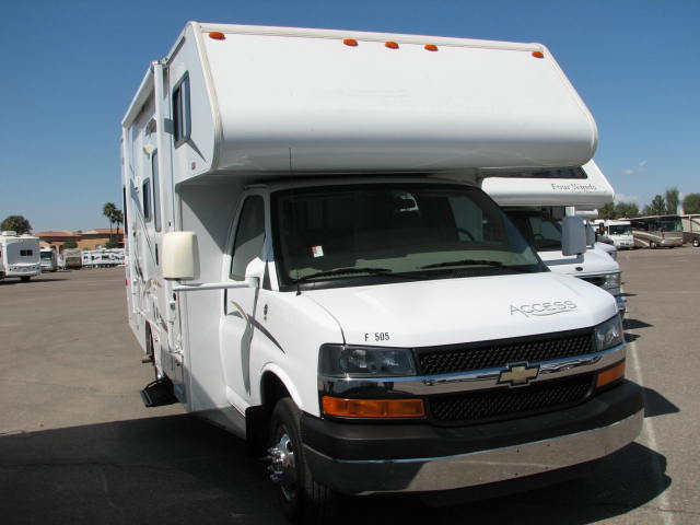 Used 2007 Winnebago Access 24V Class C For Sale